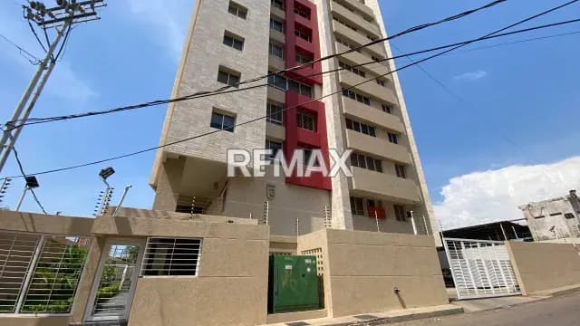 APARTAMENTO AMOBLADO EDIF.TORRE G ZONA ESTE