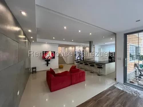 Townhouse En Venta En Guataparo Valencia Mm Carabobo Conjto Cerrado Acabados Modernos Piscina