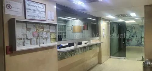 Oficina En Venta Av. Universidad, Esquina El Chorro, Para Consultorios Médicos