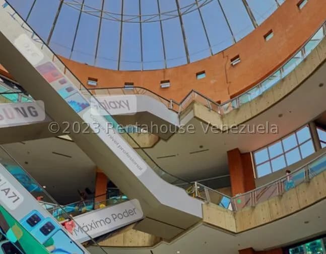 Comercial (Oficina) en Venta en El Recreo, Distrito Metropolitano