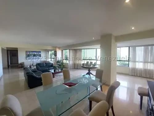 Agp Apartamento En Venta En Urb. Miranda, Moderno, Cocina Equipada, Sin Falla De Agua 26-10886
