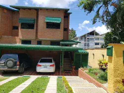 La Unión Urbanización Privada Vigilancia Espectacular 100% Renovada Pozo De Agua Pisos De Porcelanato Cocina Equipada 5habitaciones 5baños 2 Puestos 2 Puestos Toldos Linda Vista