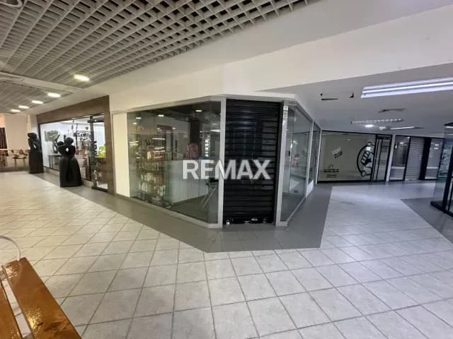 LOCAL EN ALQUILER EN LAGO MALL, EL MILAGRO