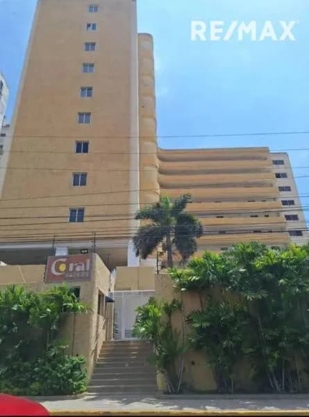 En venta apartamento ubicado en el Conjunto Residencial Coral suites
