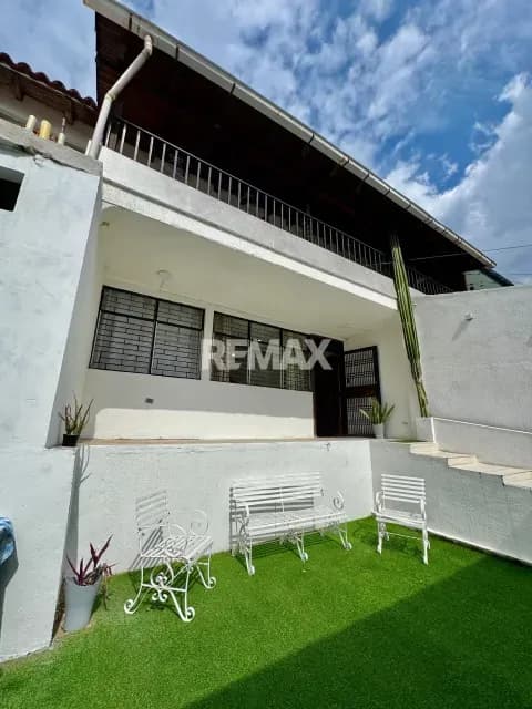 SE VENDE CASA EN PUEBLO NUEVO