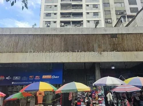 Ji 26-21808. Alquiler De Local Comercial De 233m2 Ubicado En La Parroquia Santa Rosalia.