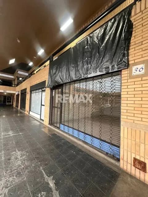 LOCAL COMERCIAL EN ALQUILER EN EL C.C METRO PLAZA