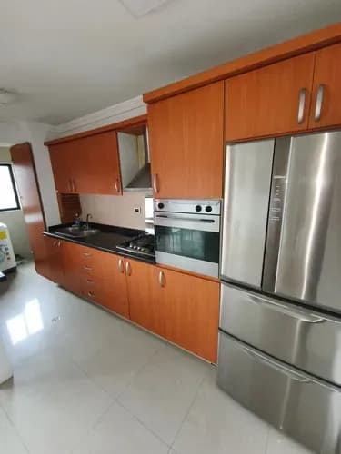 Apartamento En Alquiler Amoblado Loma De Los Mangos Jc-lp