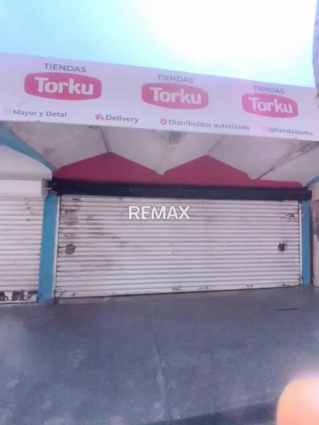 Alquilo Local Comercial en C.C. Comercial Industrial del Este