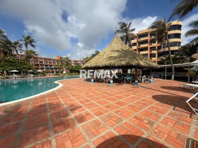 SE VENDE COMODO APARTAMENTO DE 46,61 M2 CON VISTA AL MAR EN EL CONJUNTO VARADERO PLAZA.