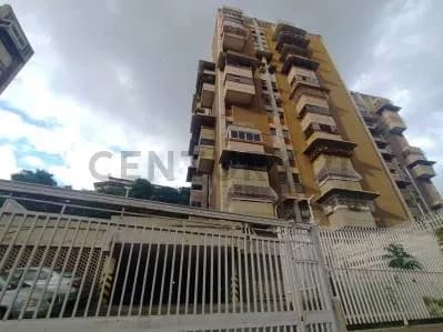 Venta de Apartamento Remodelado Colinas de Santa Monica Caracas