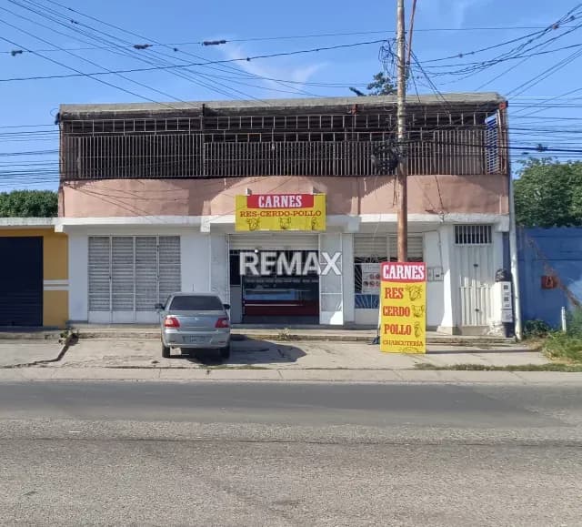 SE ALQUILA LOCAL DE 87 MTS2 AGUA VIVA