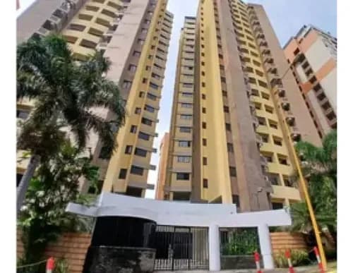 Impecable Apartamento En Alquiler