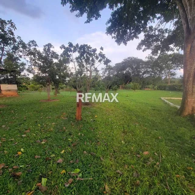 Se vende finca Conj Res Sabana del Medio-Barrera Edo Carabobo