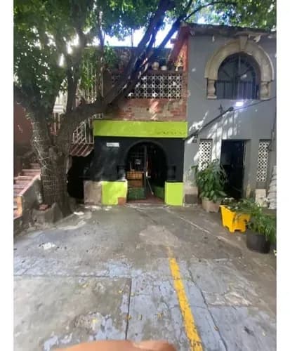 Local En Alquiler Planta Alta En La Urb. La Campiña Caracas.