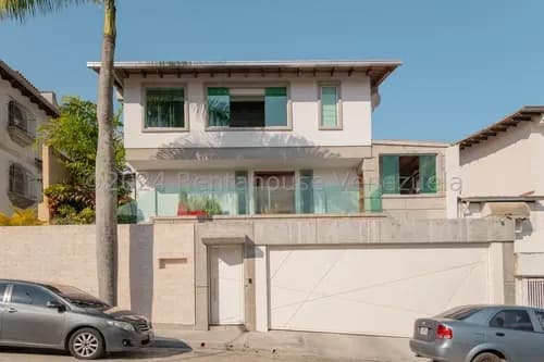Hermosa Casa Remodelada En Venta En Los Naranjos Del Cafetal El Hatillo Mv