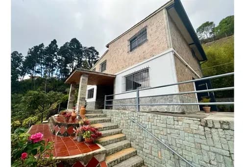 Linda Casa En Venta En Urb La Morita San Antonio De Los Altos