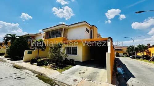Jip 26-14264. Rentahouse Vende Townhouse De 4 Hab, 3 Baños, Cocina Concepto Abierto, Conectado A Pozo Y Vigilancia Privada. Conjunto Residencial Parque La Morita. La Morita