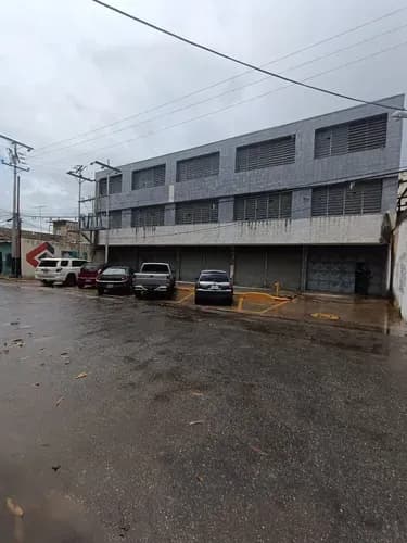 Vendo Solo Clientes Galpón Industrial En La Candelaria Valencia Edo Carabobo Jrico