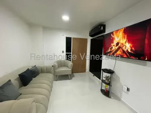 Apartamento Para Disfrutar Exclusividad Con Acabados De Lujo Y Ubicación Privilegiada. Contáctame Yesenia Meneses Rah 26-17618 Solo Clientes