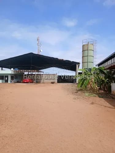 Galpon En Venta Con 3296 Mts2 En Zona Industrial Sur Cb