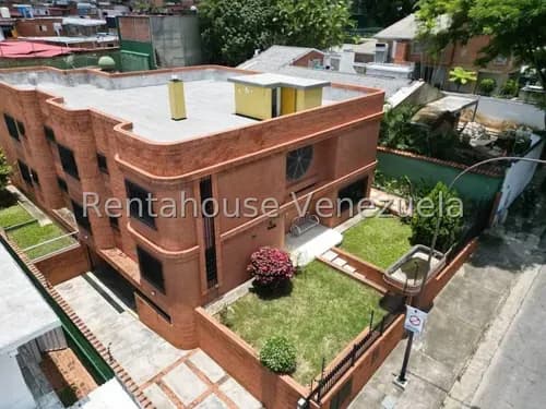 Casa En Venta En Altamira Chacao Caracas Casa Bifamiliar 920 Metros Terreno