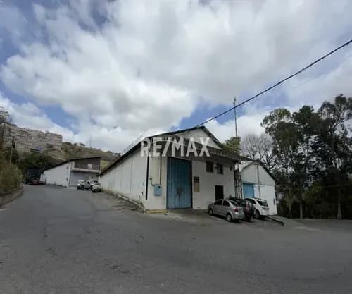 Venta De Galpón Con Oficinas- Zona Industrial El Encantado
