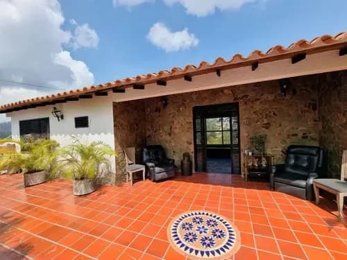 Casa En Venta En Colinas De Carrizal Urbanizacion Pan De Azucar Miranda