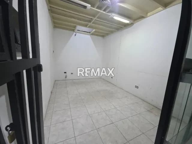 Local en venta - C.C. El Valle