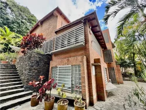 Se Vende Casa 400m2 3h+s/5b/6p + Anexo Oripoto