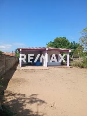 Se vende casa en sector Punta de Piedra Los Puertos de Altagracia