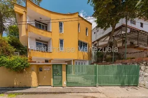 Agp Casa En Venta En El Hatillo, Gran Terreno Y Anexo Independiente 26-12803