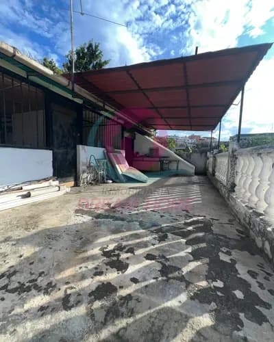 Casa Y Local En Venta , Catia La Mar, Av. La Atlántida Estado La Guaira
