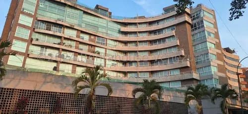 Estupendo Apartamento En Venta En Lomas Del Sol, Ubicado En Piso Bajo. Mfl 26921