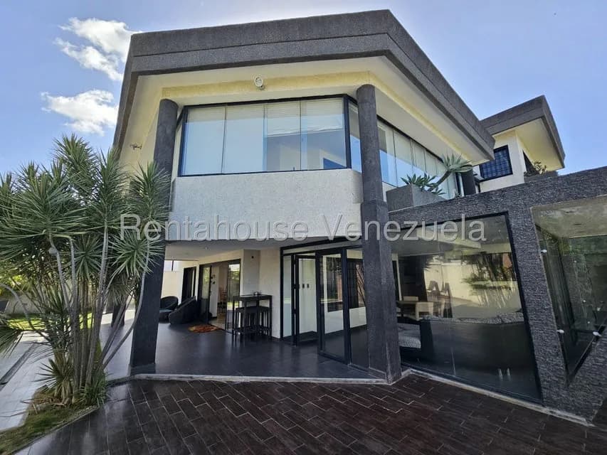Casa (Multipes Niveles) en Venta en Los Naranjos del Cafetal, Distrito Metropolitano