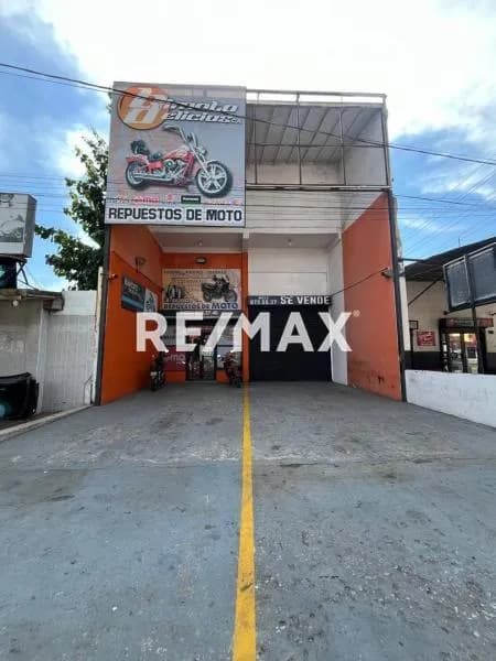 Local en Av delicias