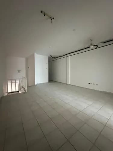 Local Comercial Centro Empresarial Este Oeste Valencia En Alquiler Im 2081