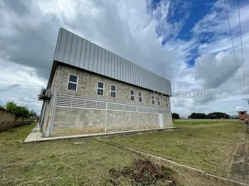 Excelente Galpón En Alquiler En Zona Industrial De Santa Cruz De Aragua Con 17500 Mtrs2 De Terreno 3100 Mtrs2 De Nave Tanque Subterráneo Filtro Nela 26-1146