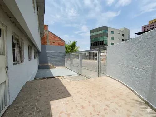 Mariana Castellanos Inzitu Realtors Alquiler Local R En La Calle Del Hambre De Mañongo Carabobo Solo Clientes
