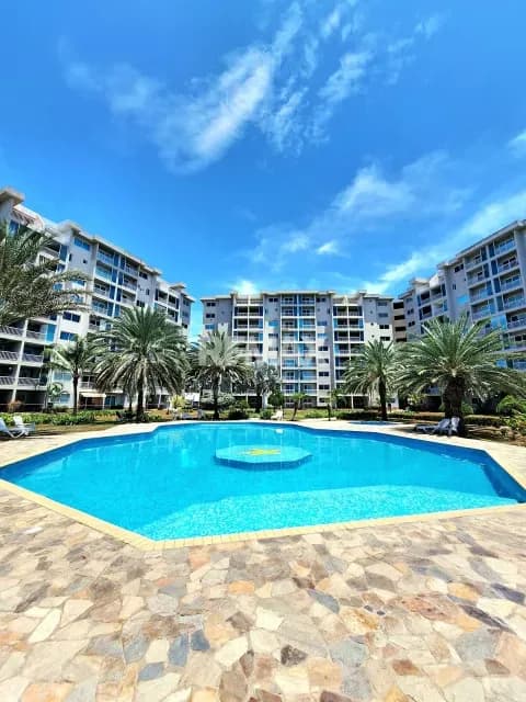 EN VENTA MODERNO APARTAMENTO EN PLAYA MORENO