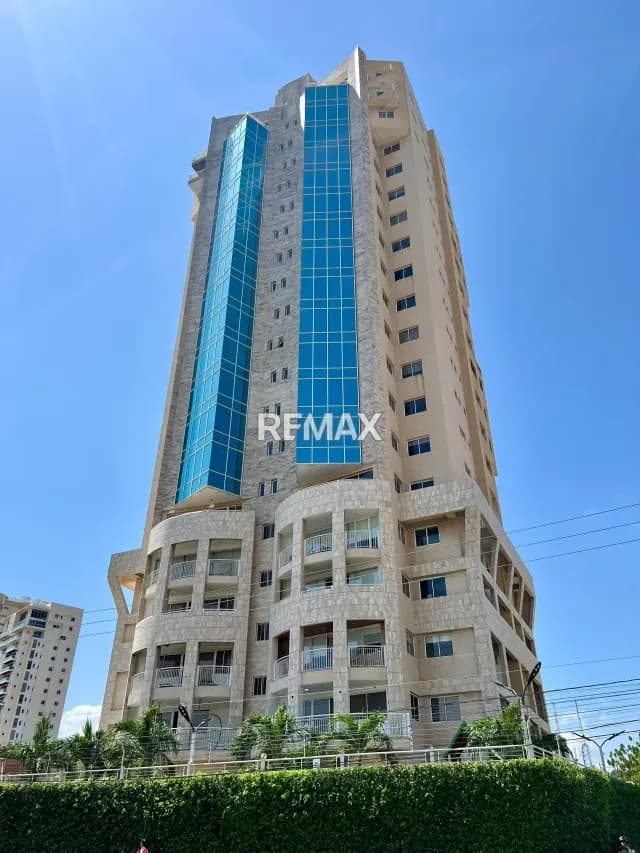 Alquilo Apartamento en Edificio COSTA SMERALDA