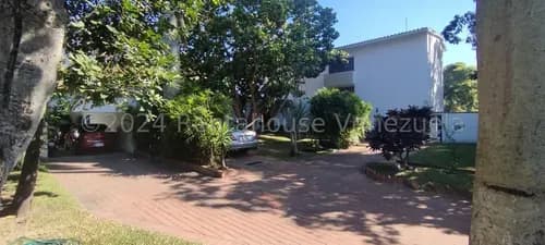 Casa En Venta En La Floresta Chacao Caracas 1200 Metros De Terreno Angela Tochon