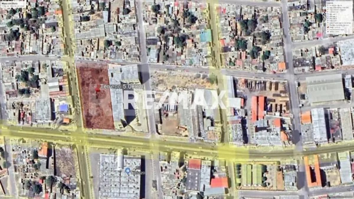 Terreno en Venta, Centro de Punto Fijo.