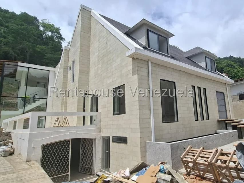 Casa (1 Nivel) en Venta en Santa Sofia, Distrito Metropolitano