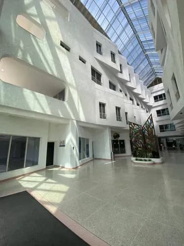 Venta Local En El Hospital Metropolitano Del Norte Naguanagua.