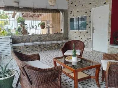 En venta casa totalmente remodelada en Barcelona vía el Rincón