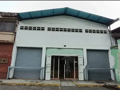 Prados De Maria Galpón De 400m2 ***solo Clientes Directos***en Excelentes Condiciones Ubicado En Calle Cerrada Olga Prada Inmuebles