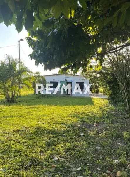 En Venta Parcela con bonita Casa ubicada en Guanare, Parcelamiento La Libertad, Guanare, Portuguesa, Venezuela