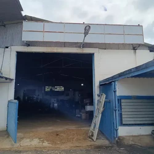 Se Vende Galpón Industrial De 260 Mts2 En El Sector Ali Primera De Anaco. (a.p)