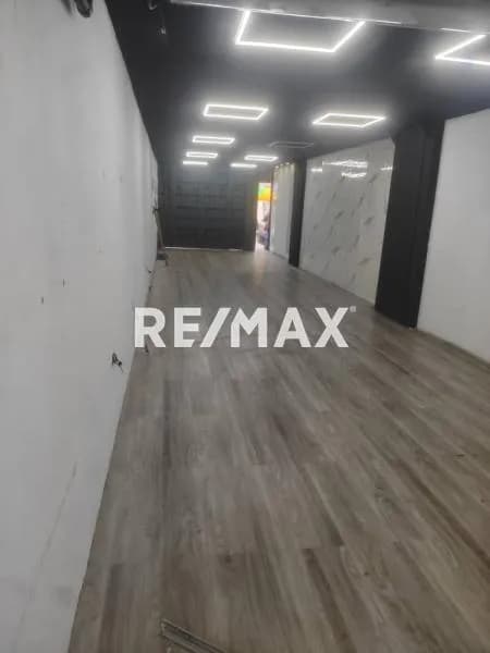 LOCAL COMERCIAL A PIE DE CALLE
